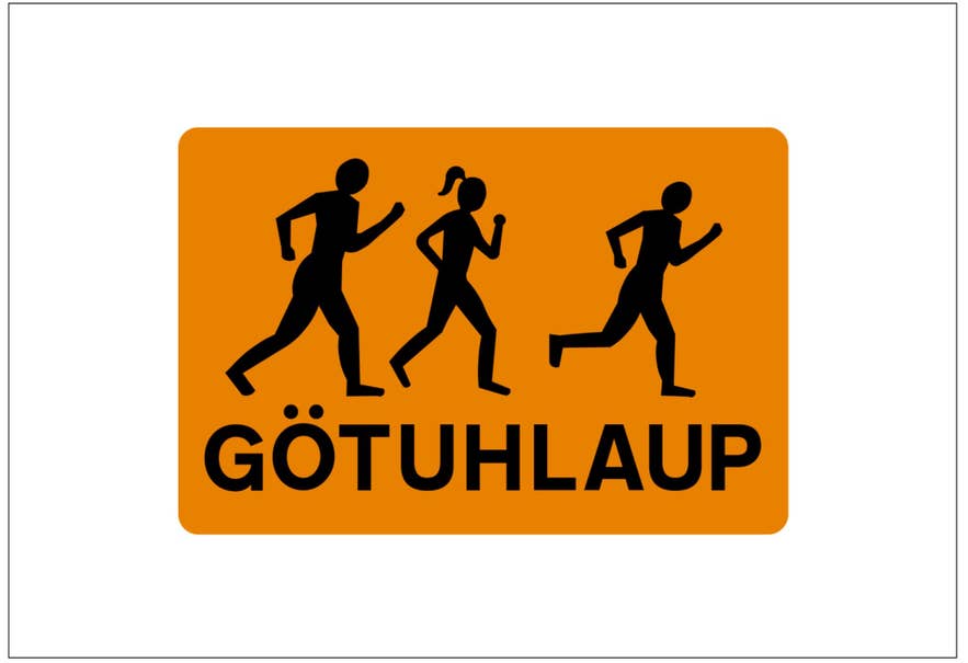 Ein orangefarbenes, rechteckiges isländisches Verkehrsschild mit drei laufenden Personen bedeutet „Straßenlauf”.