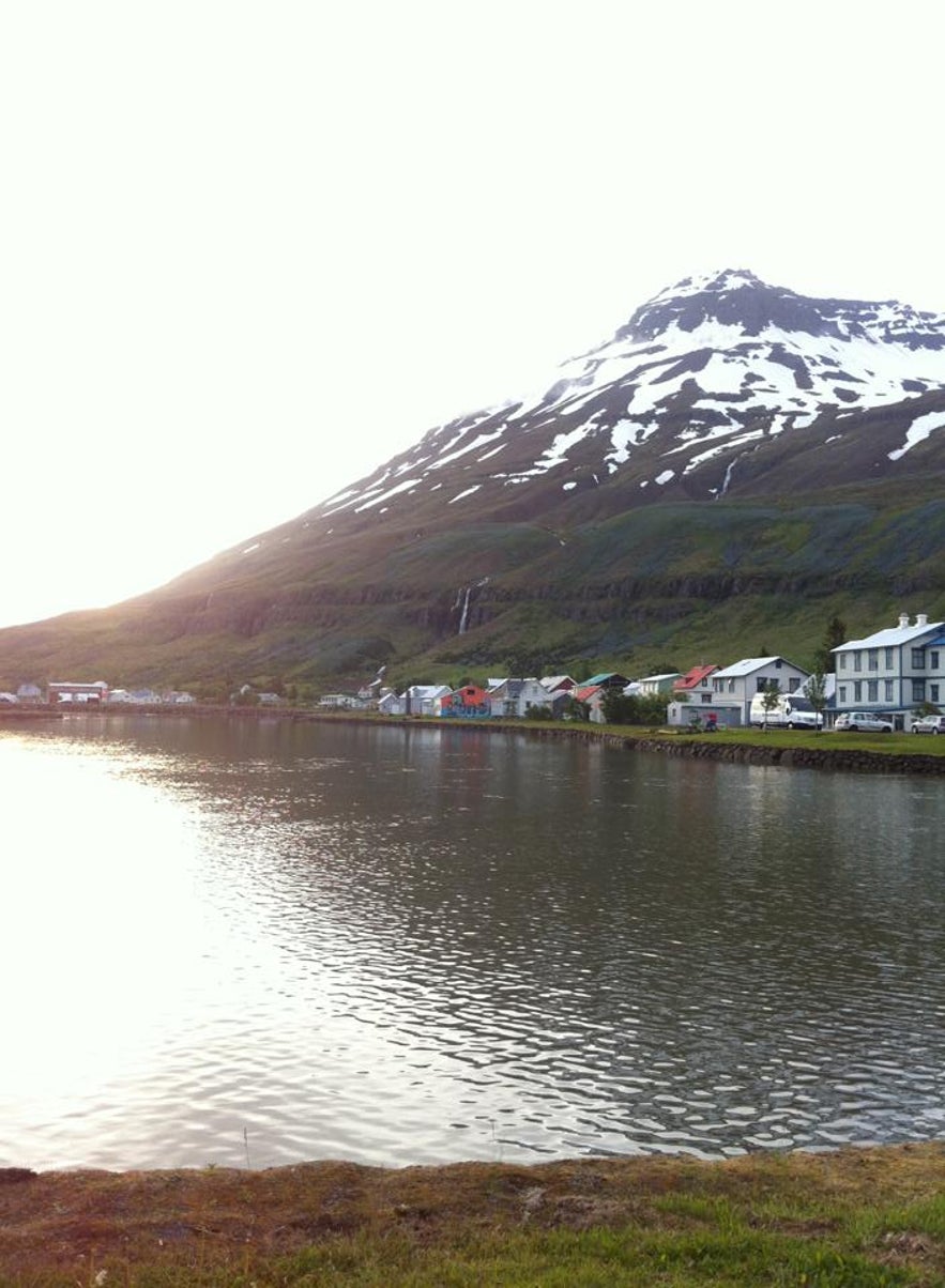 Sunrise in SeyÃ°isfjÃ¶rÃ°ur