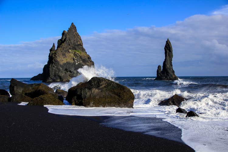 Small-Group South Coast & Highlands Super Jeep Tour from Reykjavik with Maelifell Volcano