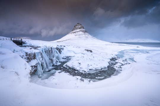 Small-Group Snaefellsnes Peninsula Tour with Lava Cave Adventure and Transfer from Reykjavik