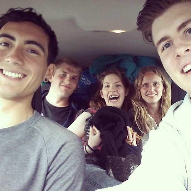 Berkeliling pulau magis!