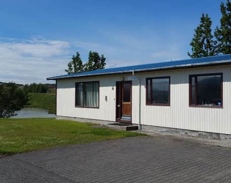 Ormurinn Guesthouse & Cottages