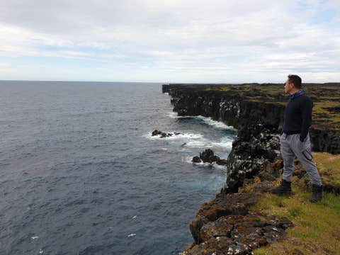 Small-Group Snaefellsnes Peninsula Tour from Reykjavik with Chinese Guide and Borgarnes Stop