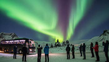 The Northern Lights Bus Tour from Reykjavik with Warm Refreshments