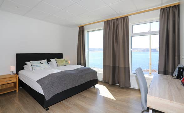 Hotel West