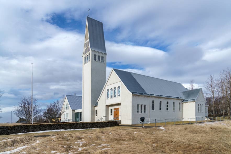 塞尔福斯教堂（Selfosskirkja Church），是探索塞尔福斯文化活动时经常参观的历史遗址。