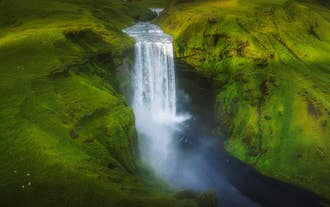 ์์ด์ฌ๋๋ ๋จ๋ถ์์ ํธ๋ฅธ ์ ๋ฒฝ ์ฌ์ด๋ก ํ์ฐจ๊ฒ ์์์ง๋ ์ค์ฝ๊ฐํฌ์ค ํญํฌ์
๋๋ค.