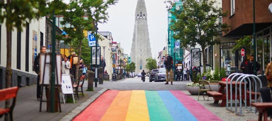 shutterstock_2576595951 (2).jpg