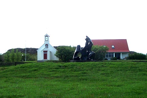 The settler’s farm and vicarage at Borg