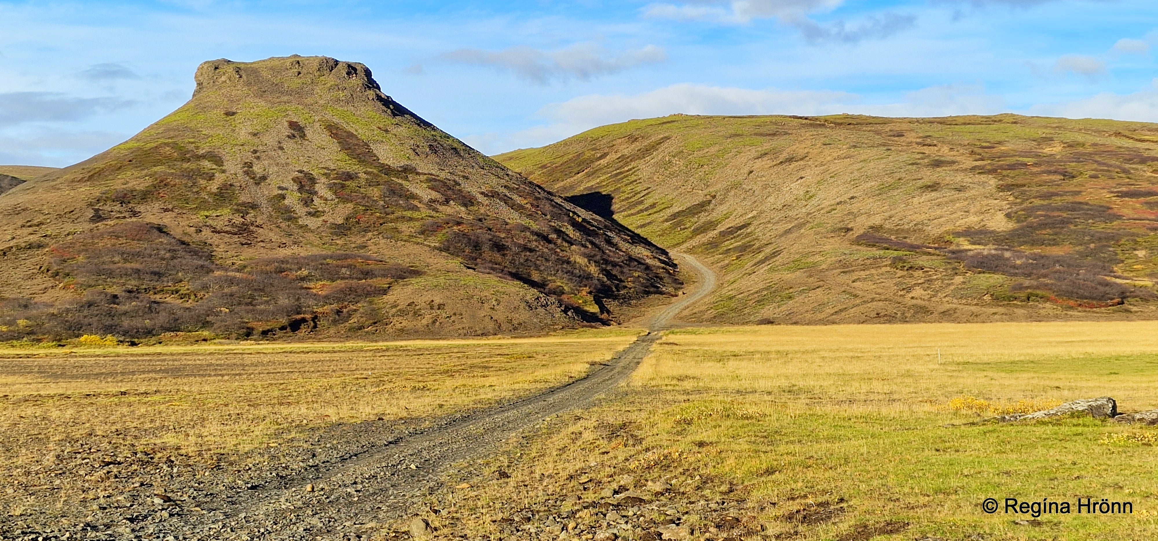 An easy Hike on Mt. Meyjarsæti and Lake Sandkluftavatn in South Iceland
