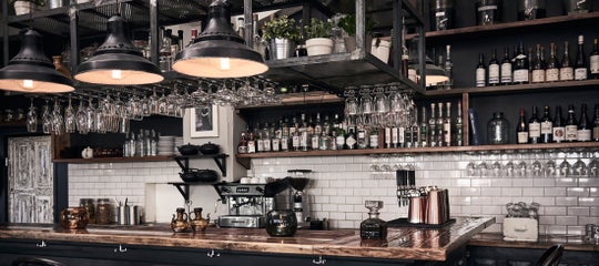 The Ultimate Guide to Icelandic Liquor and Spirits