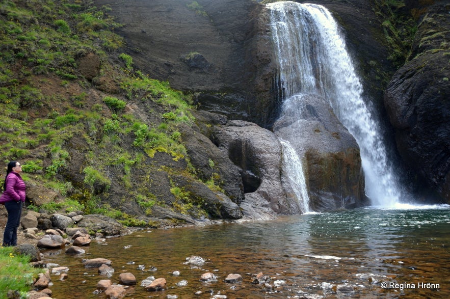 Helgufoss Waterfall - is it named after Helga the Daughter of Bárður Snæfellsás Helgufoss Waterfall - is it named after Helga the Daughter of Bárður Snæfellsás