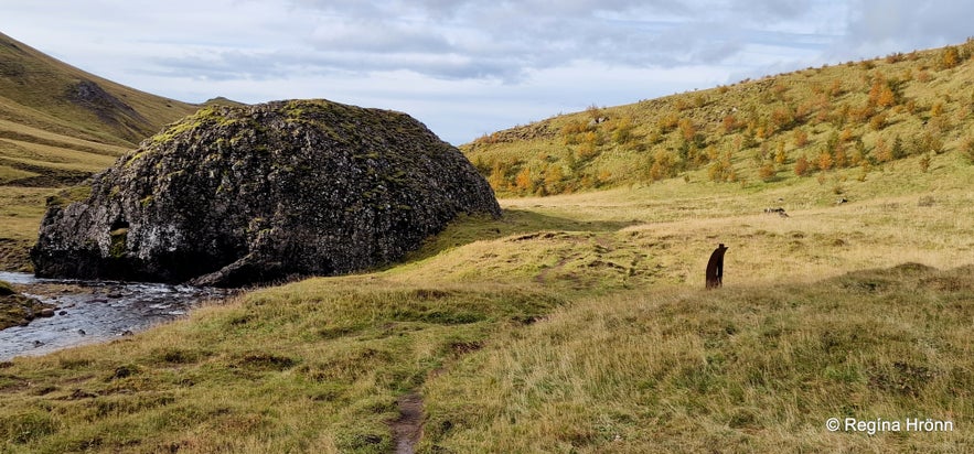 Helgufoss Waterfall - is it named after Helga the Daughter of Bárður Snæfellsás Helgufoss Waterfall - is it named after Helga the Daughter of Bárður Snæfellsás