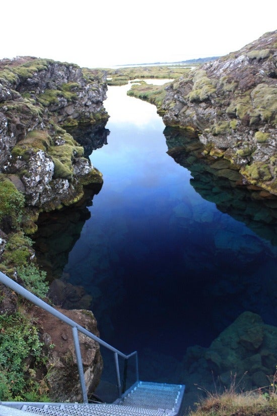 火山亀裂のシュノーケリング - Snorkeling in Silfra