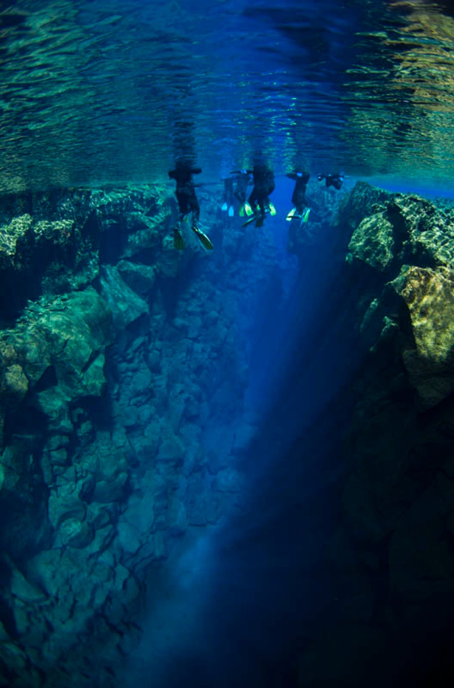 火山亀裂のシュノーケリング - Snorkeling in Silfra