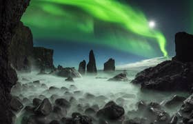 The Northern Lights Super Jeep Tour from Reykjavik with Free Photos