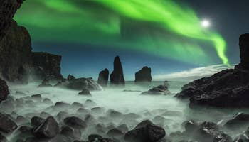 The Northern Lights Super Jeep Tour from Reykjavik with Free Photos