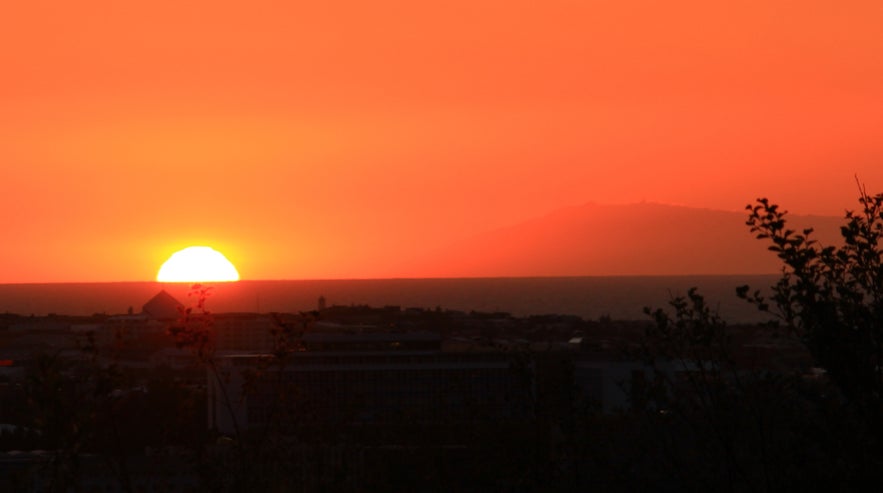 Great sunset in Reykjavik at 2200 hours 