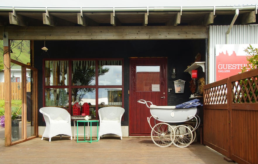 Icelandic people leaving baby strollers outside, a common practice in Iceland.
