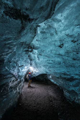 Spectacular 2.5 Hour Crystal Ice Caving Tour inside Vatnajokull with Transfer from Jokulsarlon