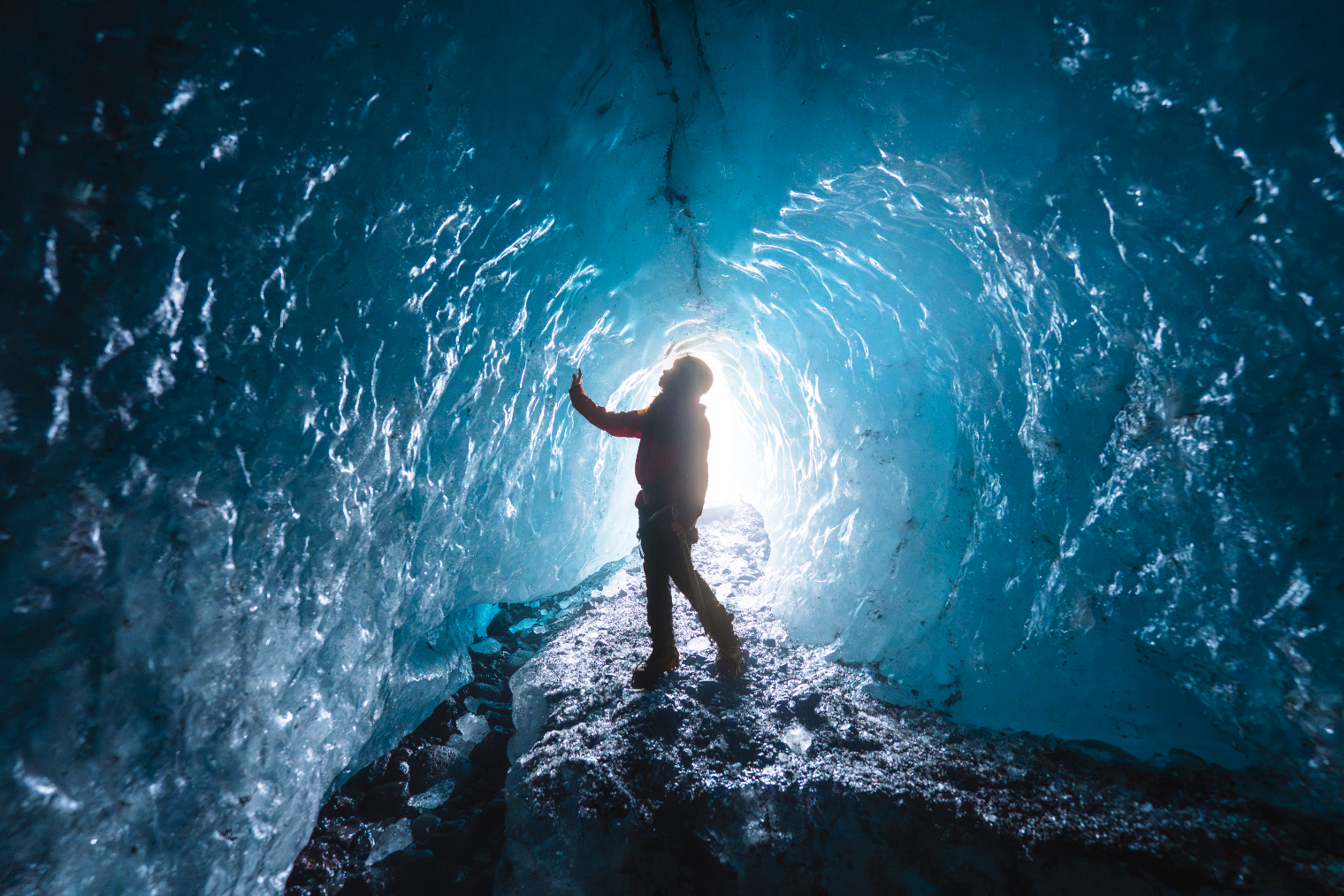 4 Hour Into the Glacier Experience with Glacier Hiking & Ice Caving with Transfer from Skaftafell