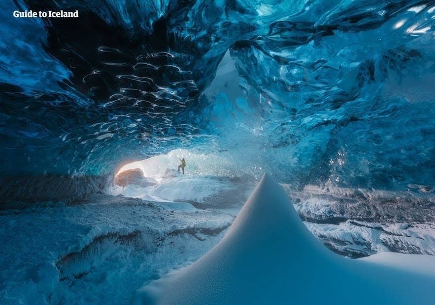 Ces grottes sont remplies de sculptures de glace fascinantes et complexes.