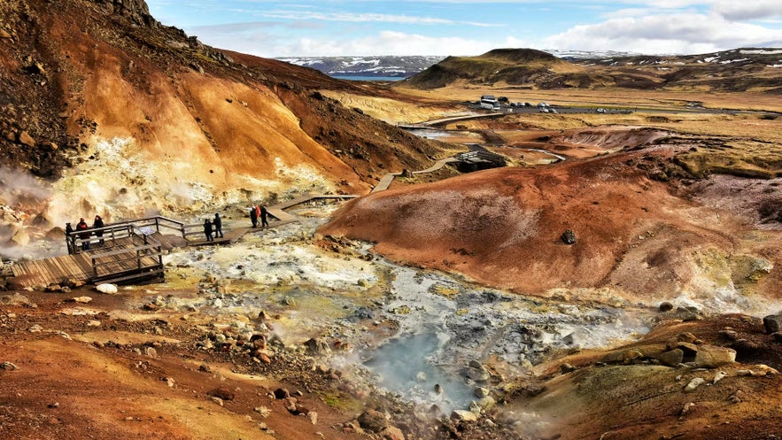 Zona geotérmica de Kleifarvatn en Islandia, en la península de Reykjanes