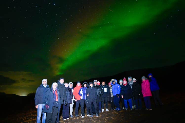 Private 4x4 Northern Lights Tour from Reykjavik with Photographer (Guided in English or Spanish)