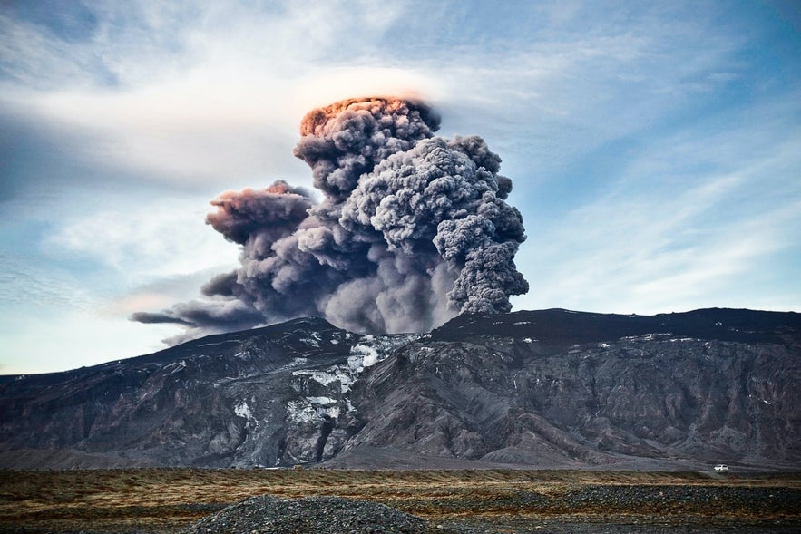 De vulkaanuitbarsting van Eyjafjallajokull in IJsland in 2010