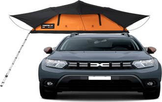 Dacia+Duster+Rooftent+Camper+Whiteback+3PAX.png