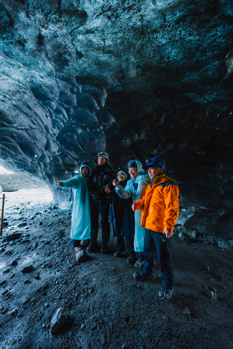Spectacular 2.5 Hour Crystal Ice Caving Tour inside Vatnajokull with Transfer from Jokulsarlon