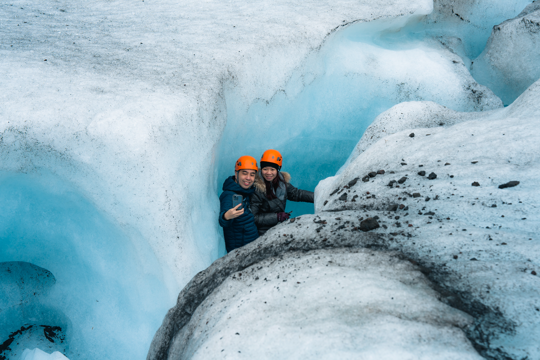 Gletscherwanderung im Spaltenlabyrinth von Skaftafell in Kleingruppe