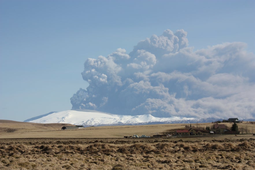 Eyjafjallajökull si è fatto nemico di molti viaggiatori rimasti bloccati.