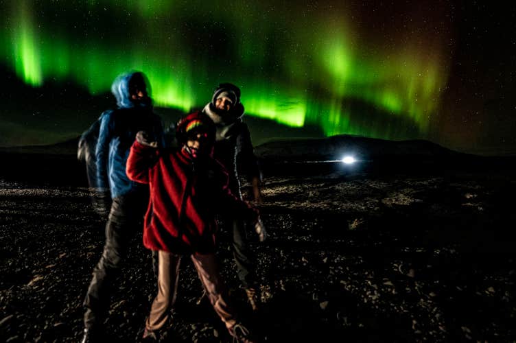 Private Northern Lights Tour with Live Guide Options in Chinese, English, Polish, or Spanish