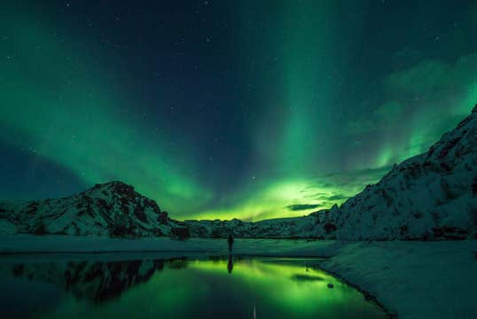 Private Northern Lights Tour in Iceland with Photographer, Refreshments, and Reykjavik Transfers