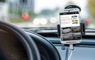 Experience Iceland's beauty and culture with the Audioguide Iceland app, your virtual travel companion.