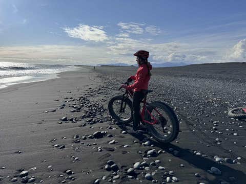 E-Bike Tour to DC-3 Plane Wreck and Solheimasandur Black Sands