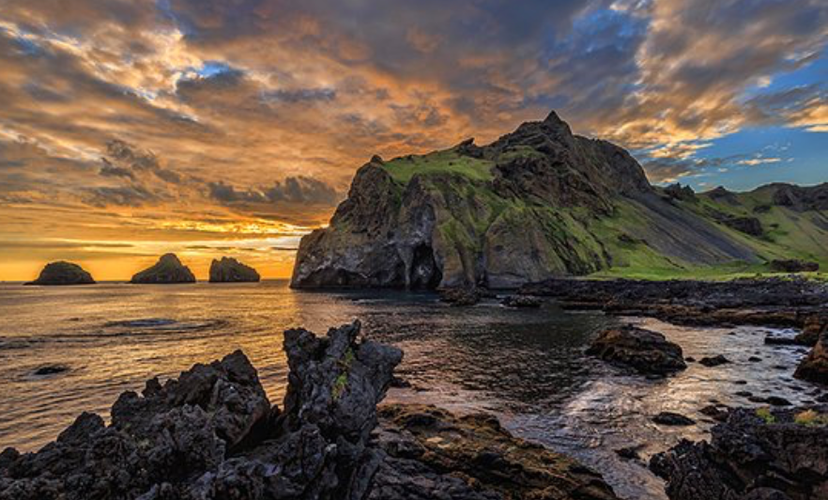 8-Hour Tour to the Westman Islands with a RIB Boat Ride from Reykjavik or South Iceland