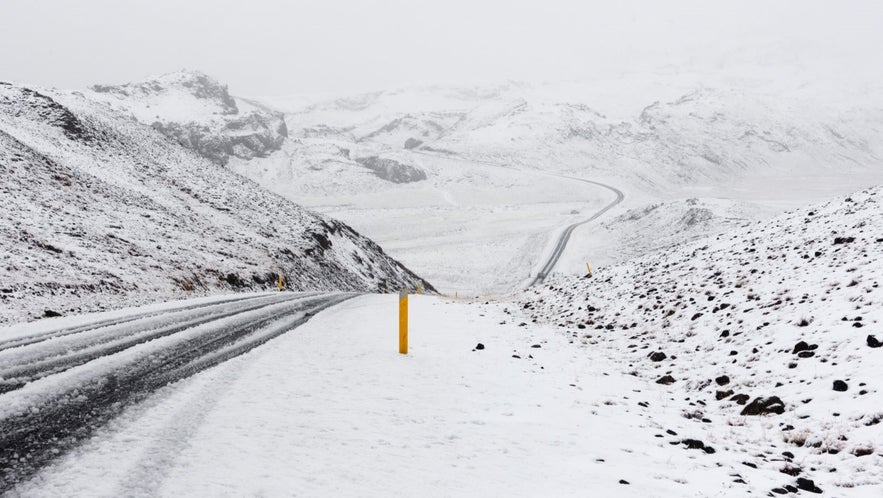 Driving in Iceland requires care and attention given the difficult weather conditions and lack of infrastructure out in the countryside.