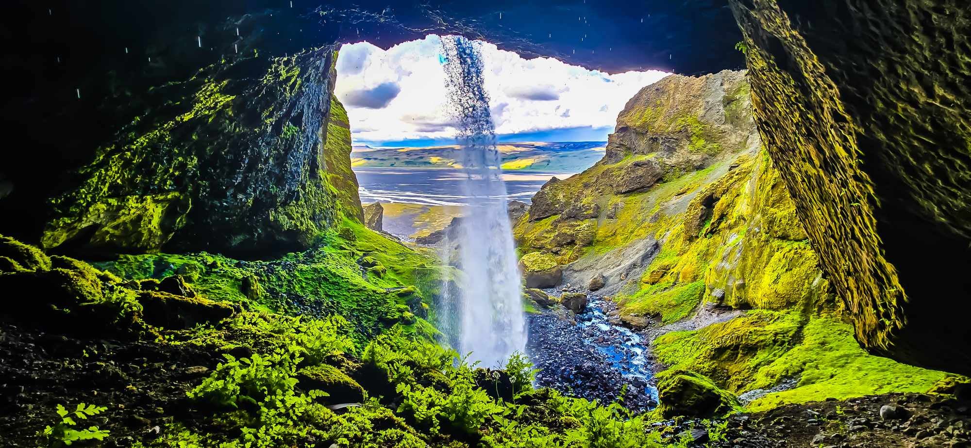 4-Day South Iceland Super Jeep Tour with Northern Lights Hunting & Transfers from Reykjavik