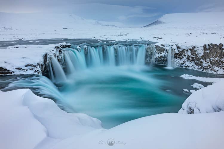 Lake Myvatn Geothermal Wonders and North Iceland Waterfalls Sightseeing Tour from Akureyri