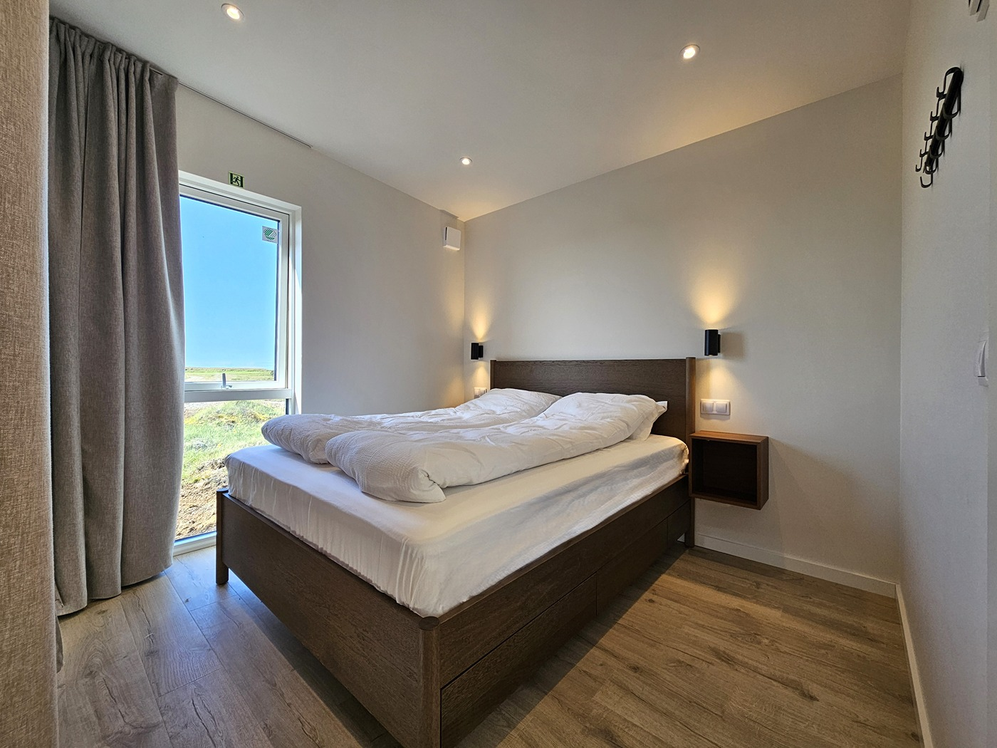 Hitarneskot Accommodation