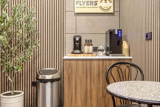Flyers Airport Hotel