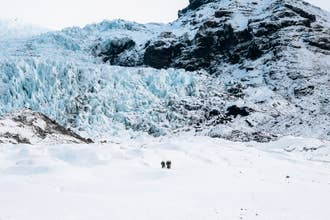 Easy Glacier Hiking Tour in Skaftafell