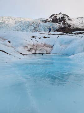 Ruta Glaciar Guiada de 3 h en Grupo Reducido en el Glaciar Falljokull con Traslado desde Skaftafell