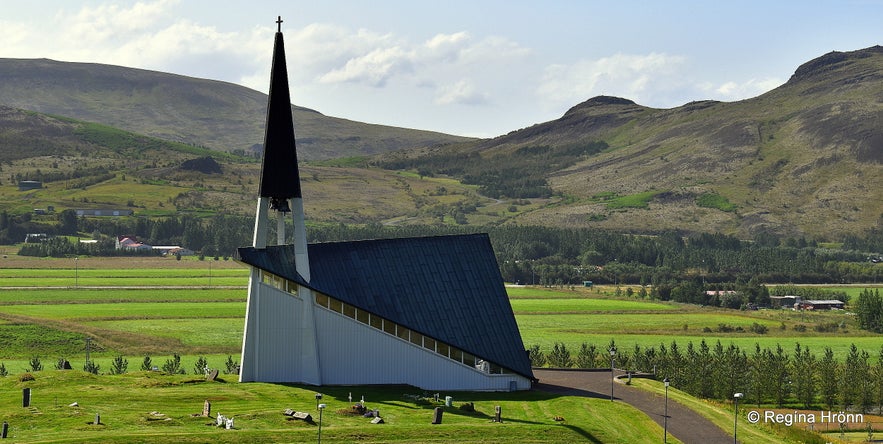 Helgufoss Waterfall - is it named after Helga the Daughter of B&aacute;r&eth;ur Sn&aelig;fells&aacute;s