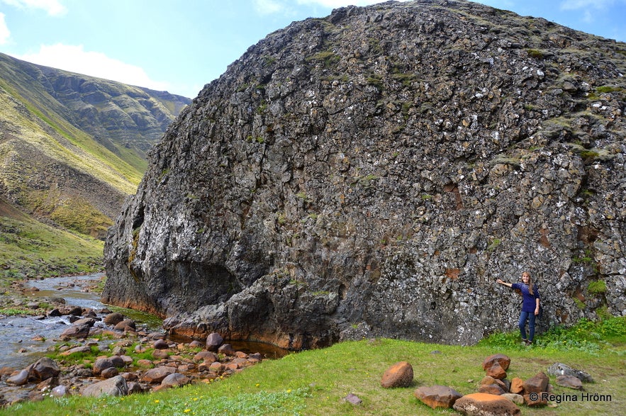 Helgufoss Waterfall - is it named after Helga the Daughter of B&aacute;r&eth;ur Sn&aelig;fells&aacute;s