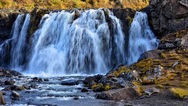 Private Hvalfjordur Tour from Reykjavik by Rally Car with Optional Hvammsvik Geothermal Baths