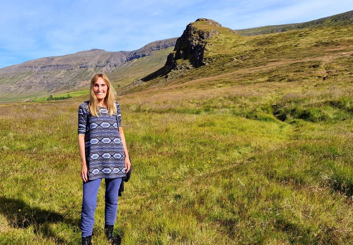 Tungustapi in Sælingsdalur - the Church of the Elves in West Iceland - Icelandic Folklore