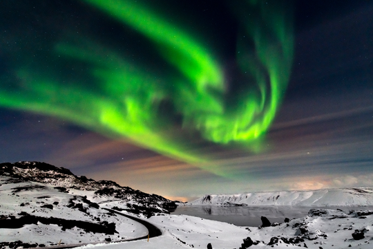 Private Reykjanes Peninsula Day Trip from Reykjavik with Guide and Transport for 6 People